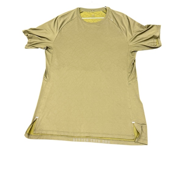 Men’s Lululemon License to train SS - Size M - Green Textured - Picture 2 of 7